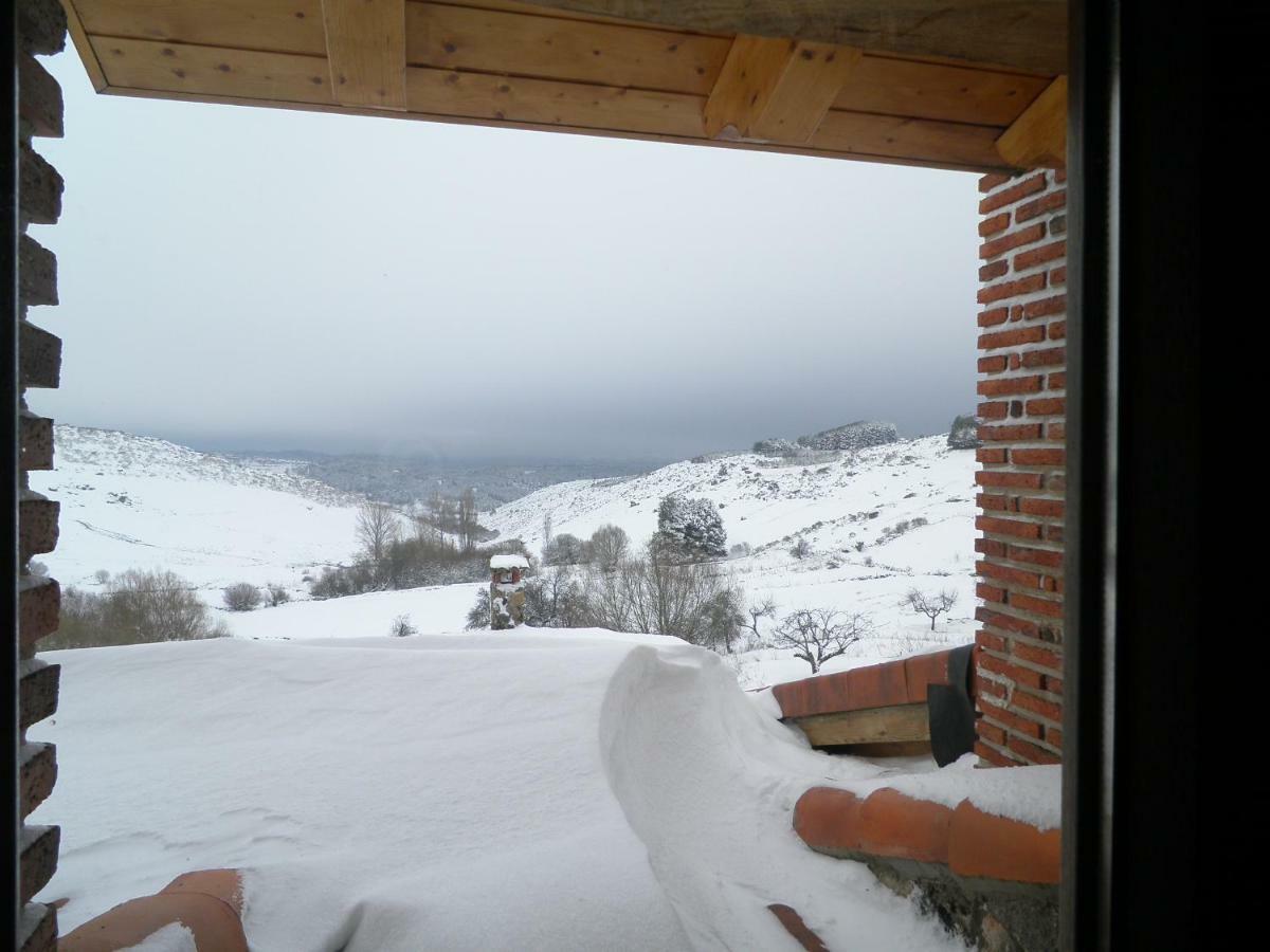 Maison d'hôtes El Rondillo De Gredos à Hoyos del Collado Extérieur photo